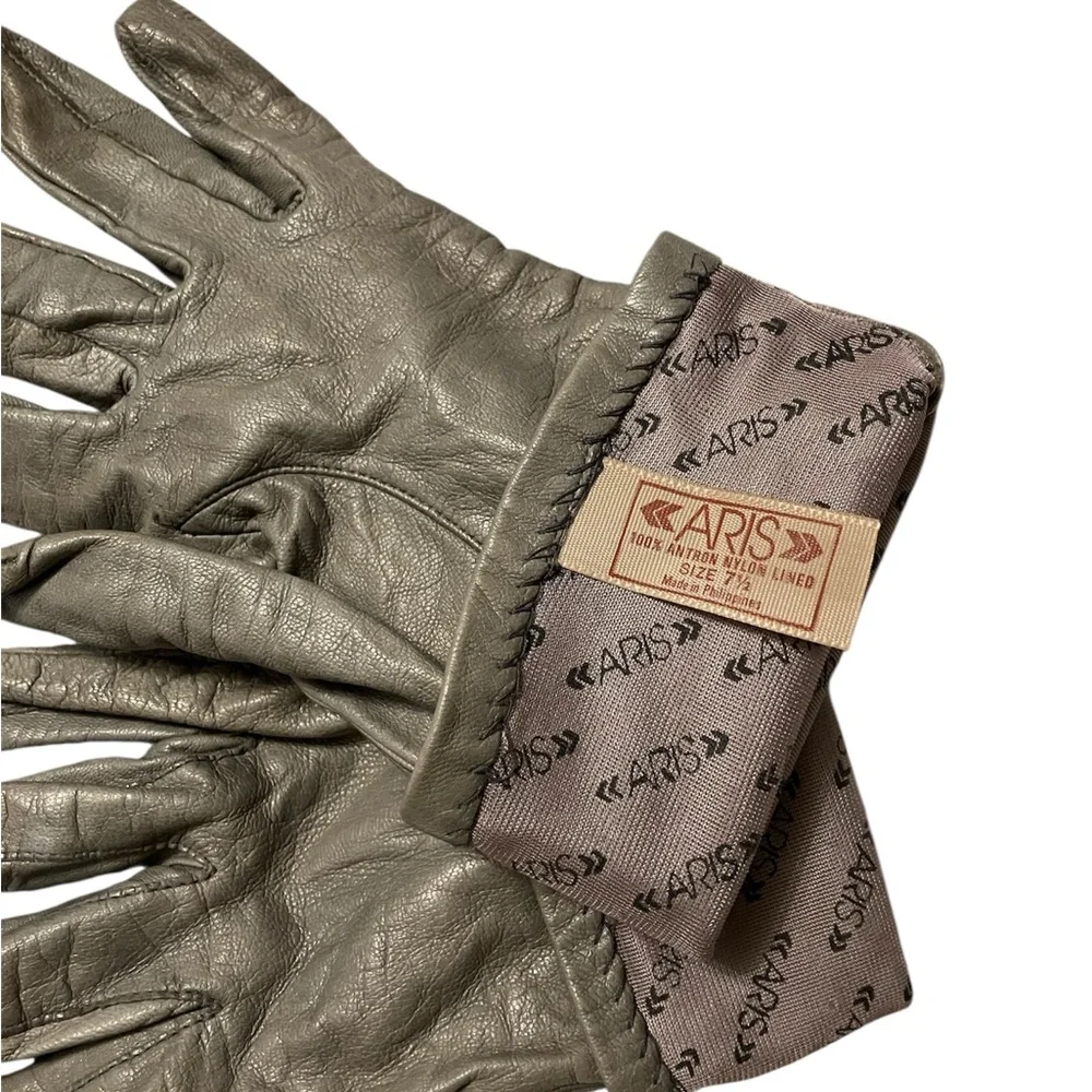 Aris Gray Gloves – Size 7½